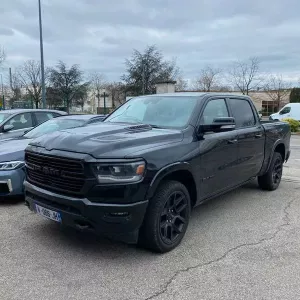 Dodge RAM 1500 Laramie FULL BLACK 5.7 V8 HEMI